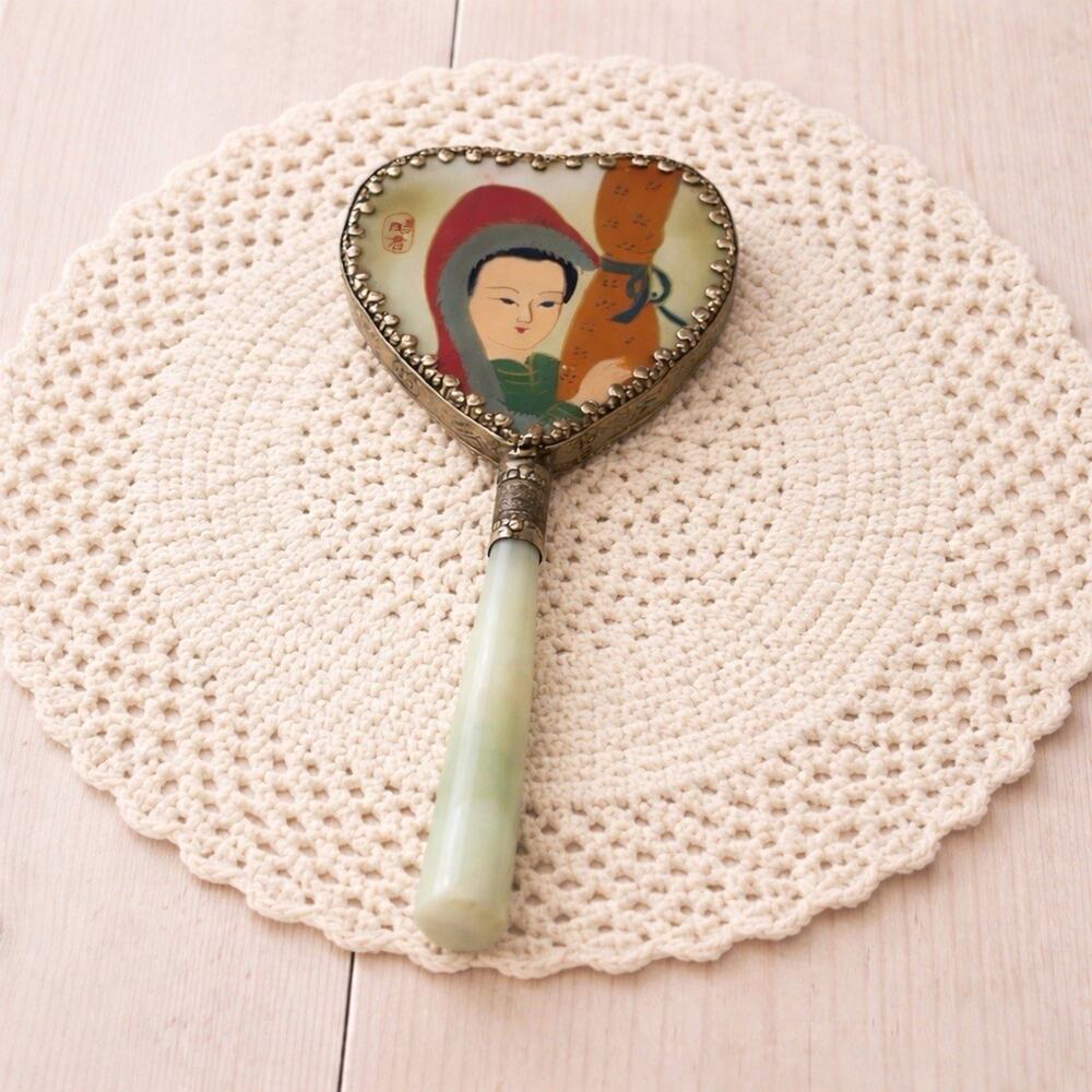 Vintage Asian Heart Shaped Hand Mirror Geisha Enamel Faux Jade Handle